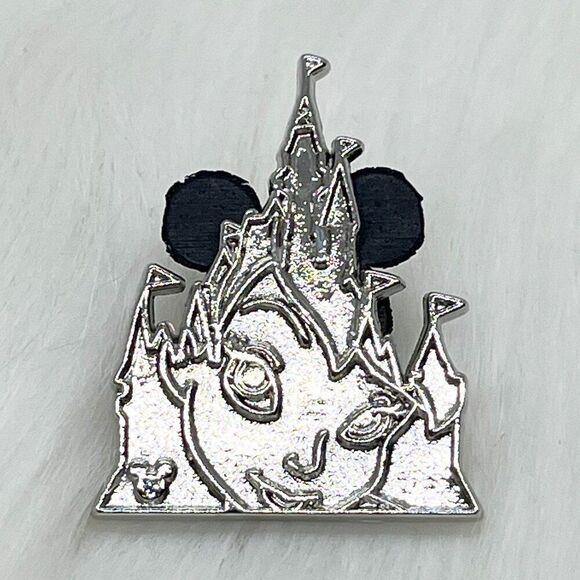 🔮 5/$25 Disney‎ Magic Kingdom Tinker Bell Chaser Pin - Picture 1 of 2
